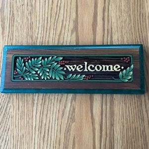 Wooden welcome sign